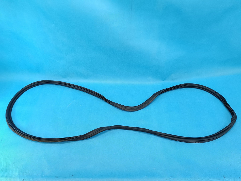 VW TIGUAN 3 III 1,5 TSI 110KW 2024 R TRUNK SEAL 571827705