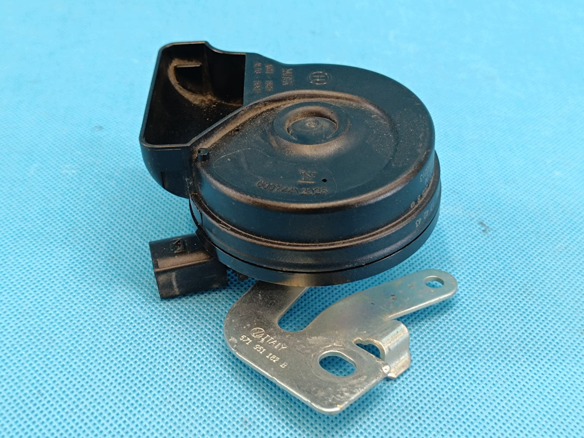 VW TIGUAN 3 III 1,5 TSI 110KW 2024R HORN MOUNT 571951206B 571951182B