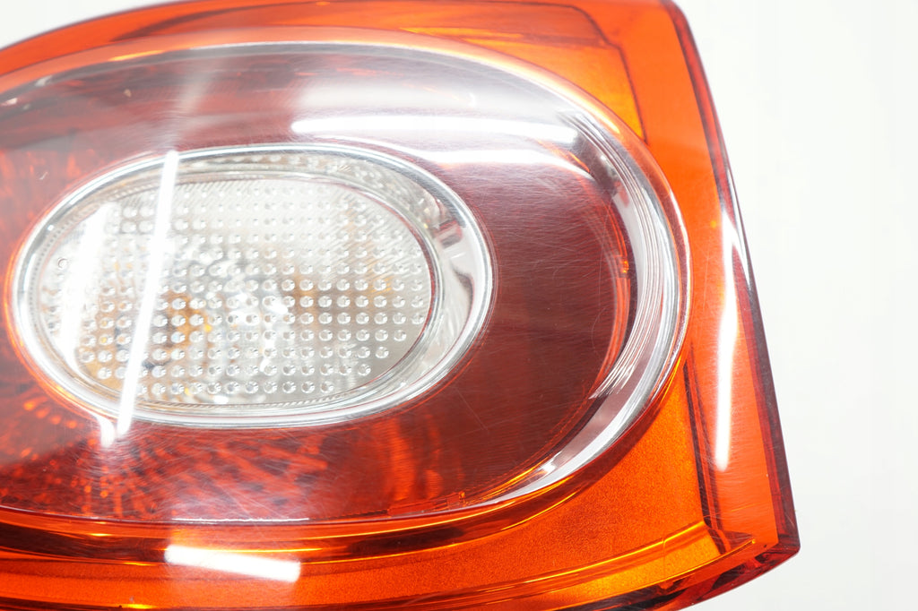 VW TIGUAN 5N 10R LAMP LEFT REAR 5N0945095H