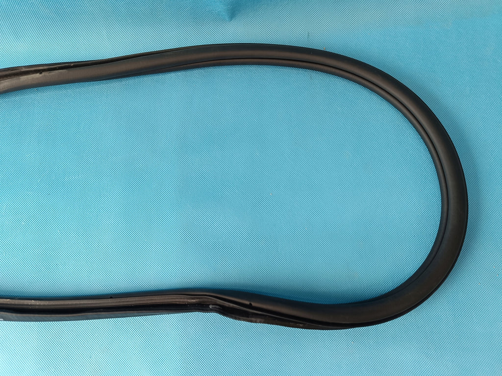 VW TIGUAN II 2 LIFT 1,5 TSI 2022 R DOOR SEAL RIGHT FRONT 5NA867912B