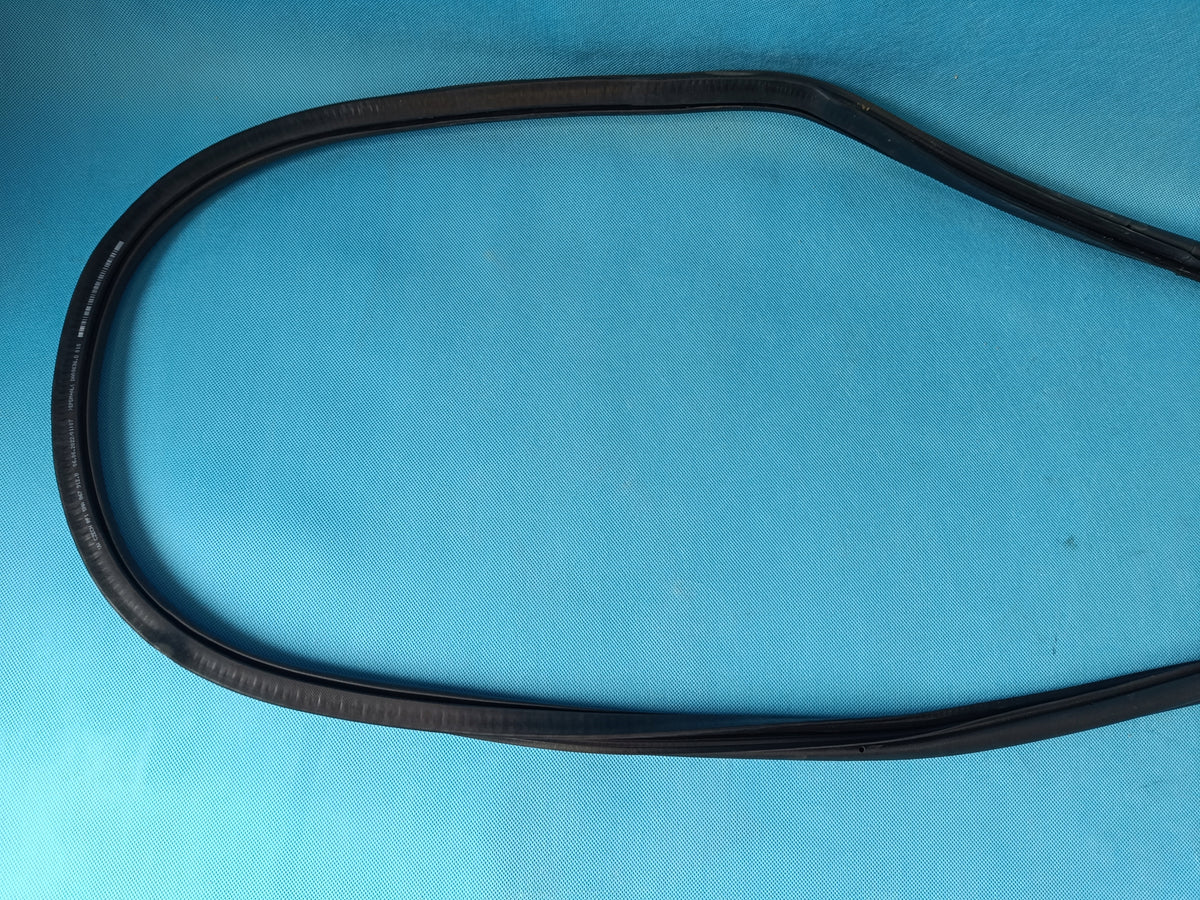 VW TIGUAN II 2 LIFT 1,5 TSI 2022 R DOOR SEAL RIGHT FRONT 5NA867912B