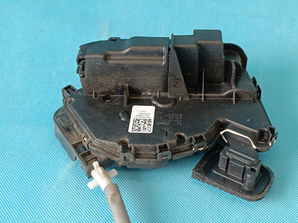 VW TIGUAN II 2 LIFT 1.5 TSI 96KW 2021 R DOOR LOCK RIGHT REAR 5NA839016E