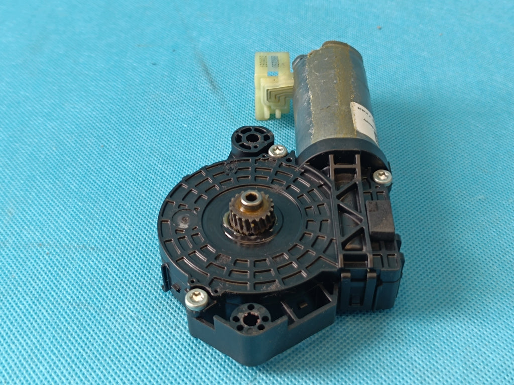 VW TIGUAN II 2 LIFT 1.5 TSI 96KW SUNROOF MOTOR 3G9877795F