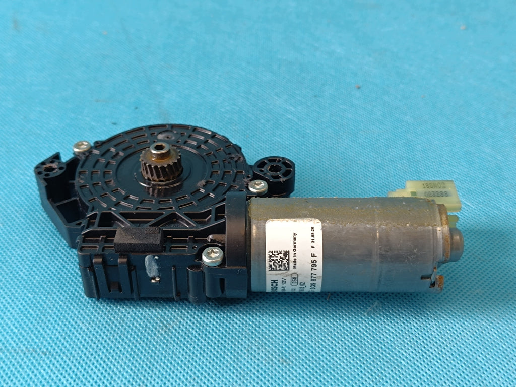 VW TIGUAN II 2 LIFT 1.5 TSI 96KW SUNROOF MOTOR 3G9877795F