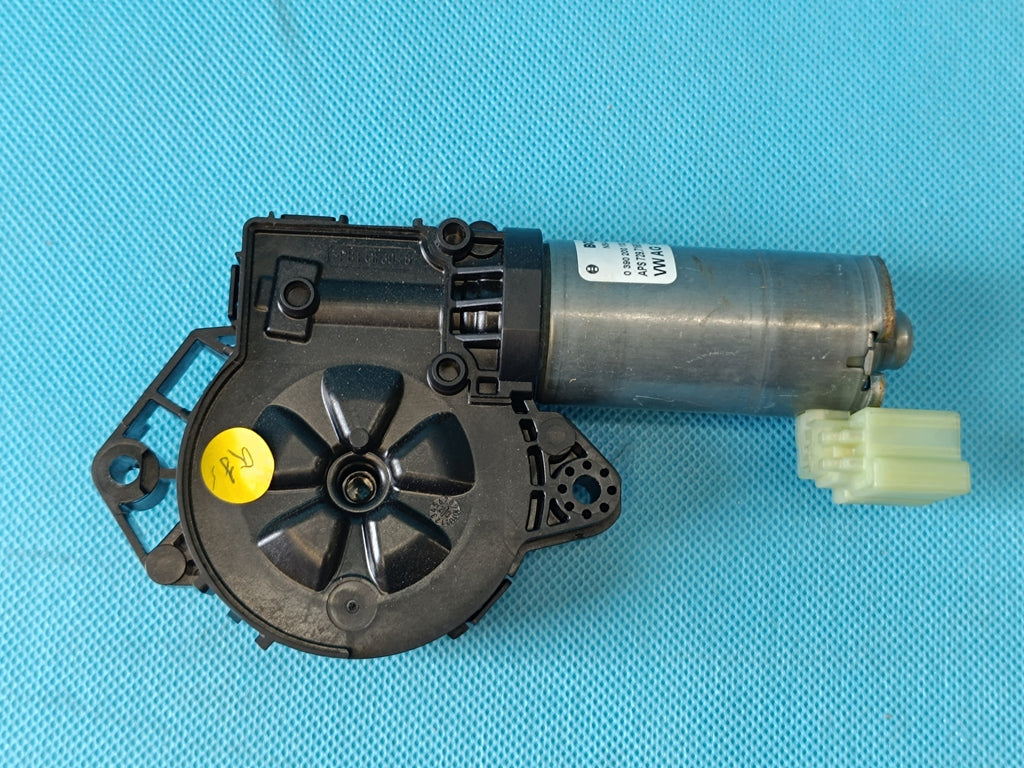 VW TIGUAN II 2 LIFT 1.5 TSI 96KW SUNROOF MOTOR 3G9877795F
