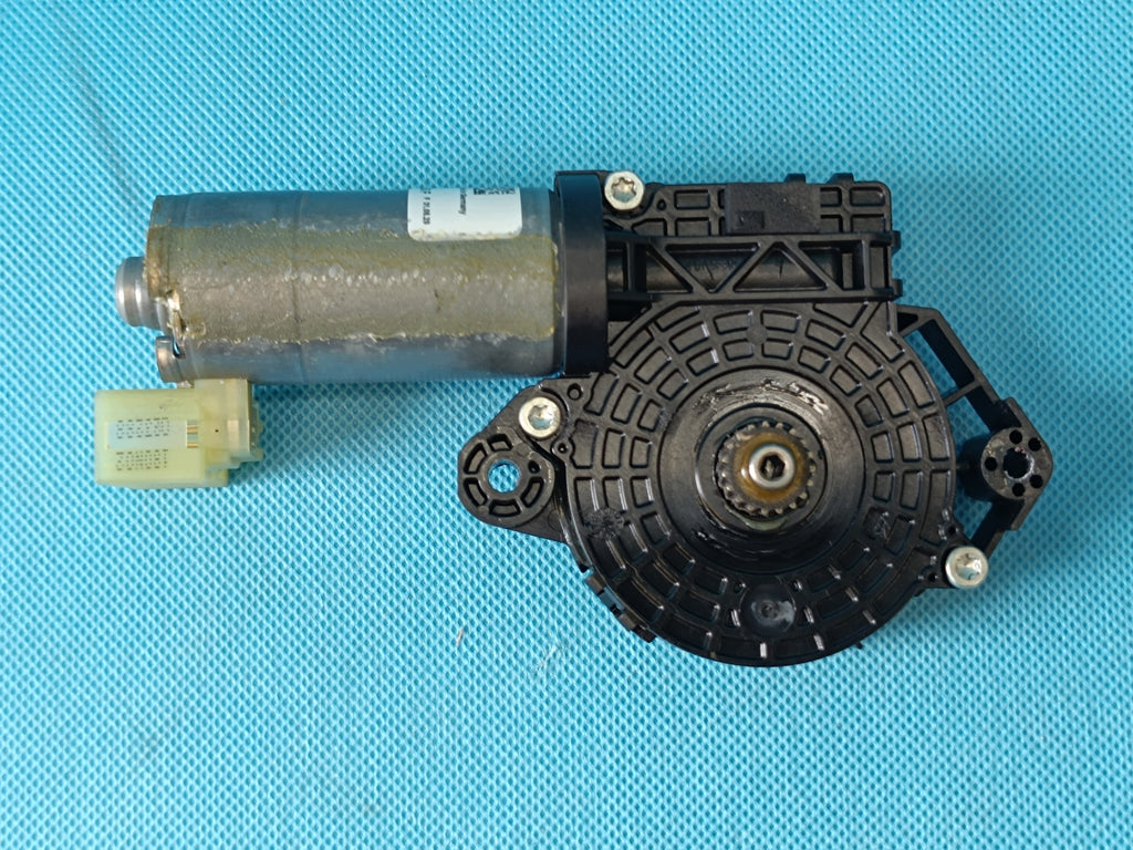 VW TIGUAN II 2 LIFT 1.5 TSI 96KW SUNROOF MOTOR 3G9877795F