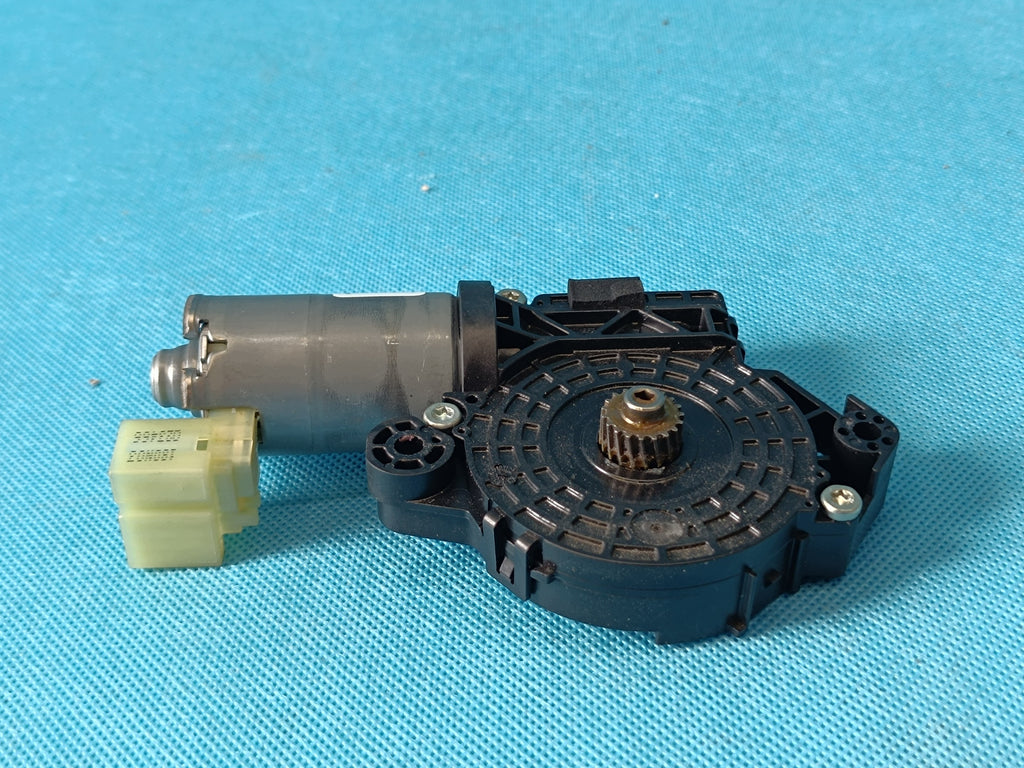 VW TIGUAN II 2 LIFT 1.5 TSI 96KW SUNROOF MOTOR 3G9877795G
