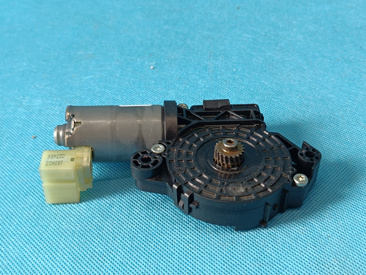 VW TIGUAN II 2 LIFT 1.5 TSI 96KW SUNROOF MOTOR 3G9877795G