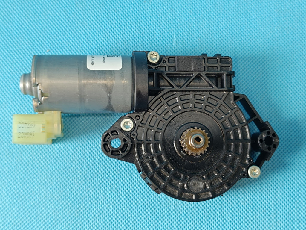 VW TIGUAN II 2 LIFT 1.5 TSI 96KW SUNROOF MOTOR 3G9877795G