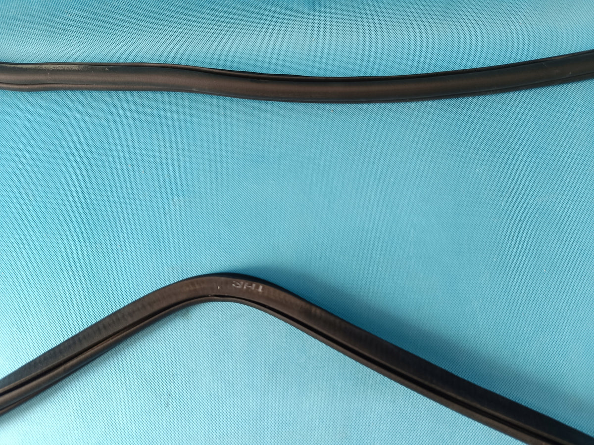 VW TIGUAN II 2 LIFT 1,5TSI 110KW 2022R DOOR SEAL RIGHT REAR 5NA867914B