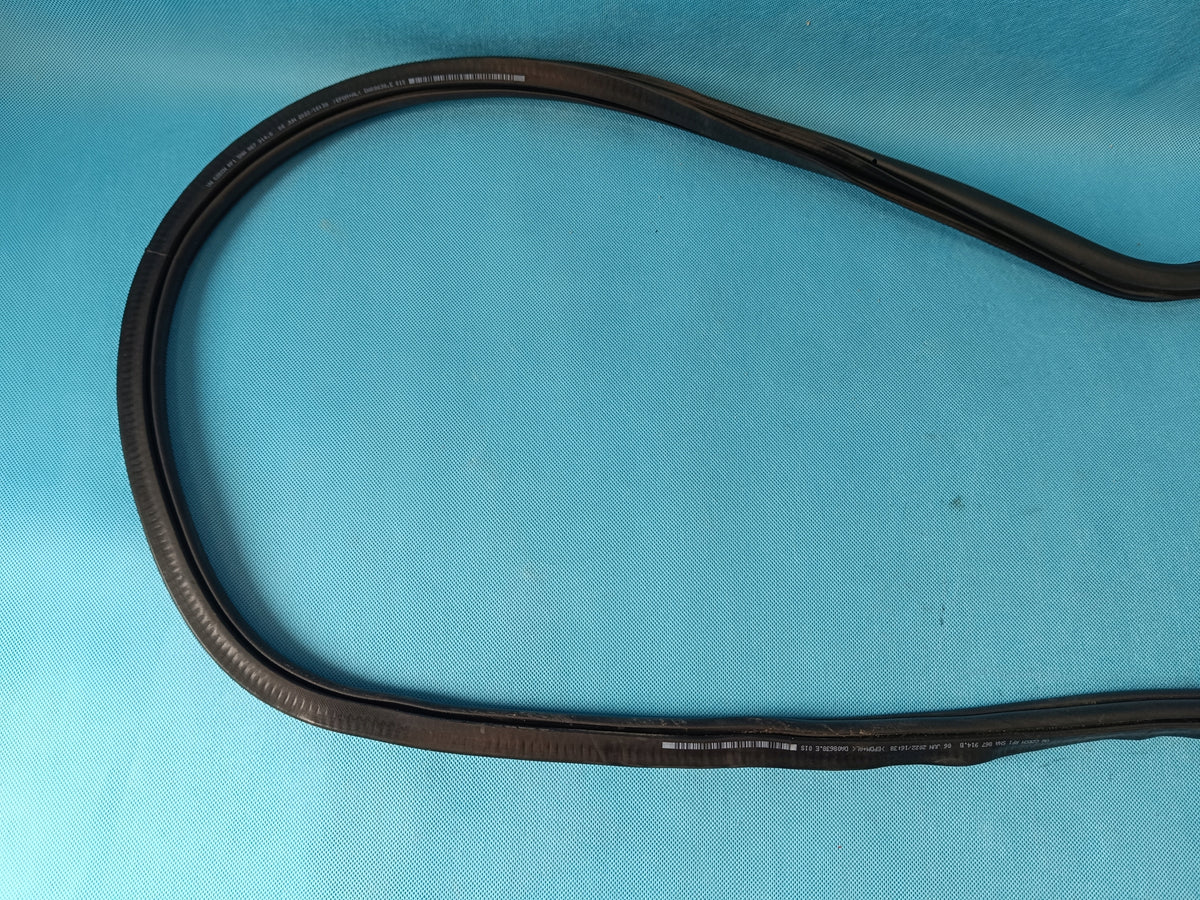 VW TIGUAN II 2 LIFT 1,5TSI 110KW 2022R DOOR SEAL RIGHT REAR 5NA867914B