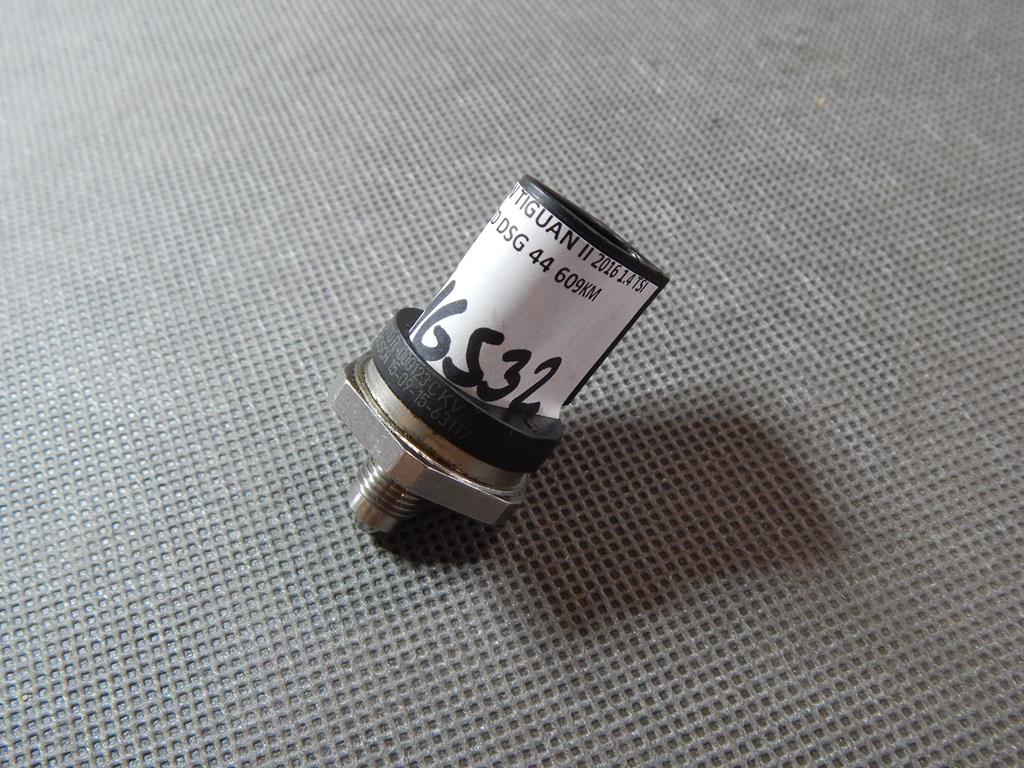 VW TIGUAN II 5NA PRESSURE SENSOR 06J906051F