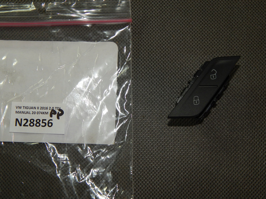 VW TIGUAN II CENTRAL LOCK BUTTON 5NA962125