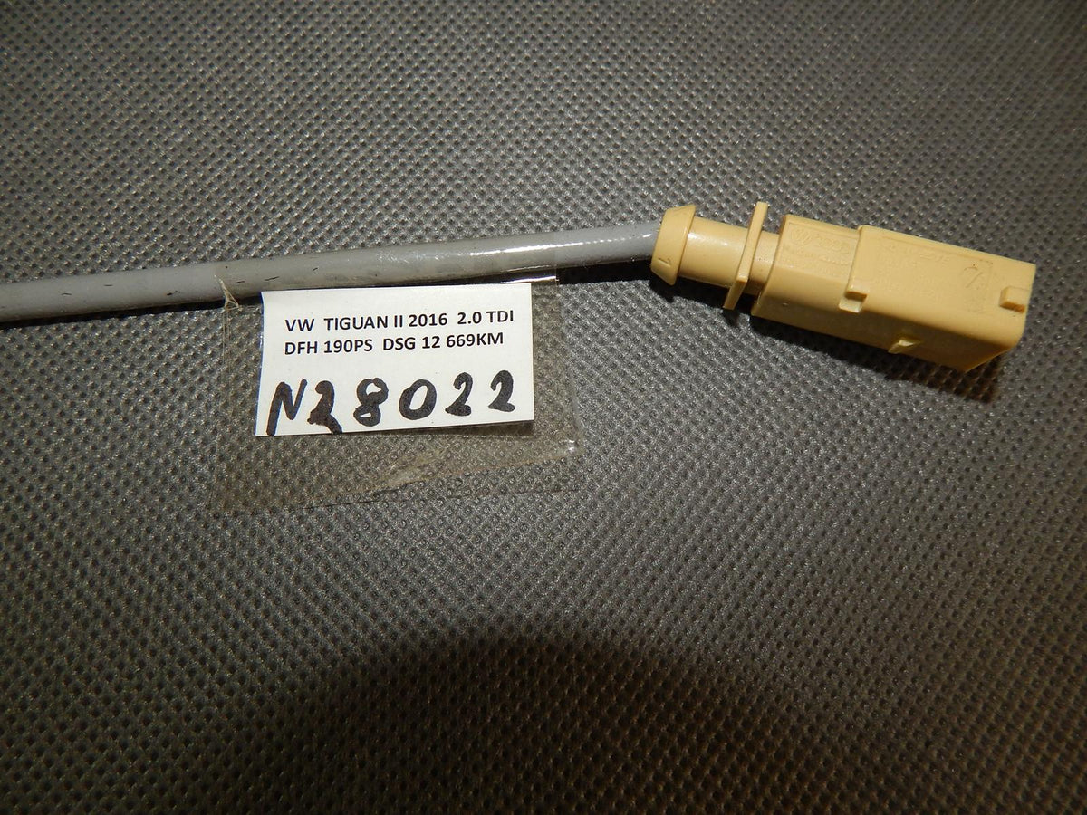 VW TIGUAN II EXHAUST GAS SENSOR 04L906088EM
