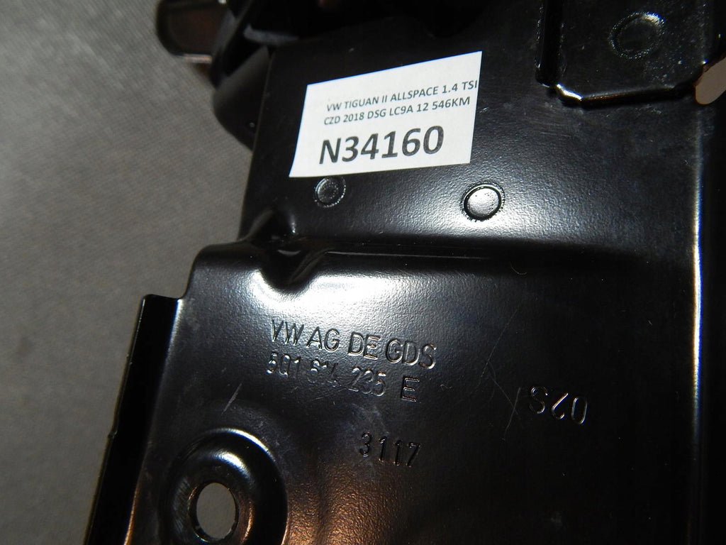VW TIGUAN II MOUNT HOLDER 5Q1814235E