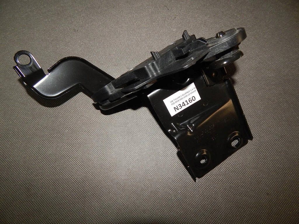 VW TIGUAN II MOUNT HOLDER 5Q1814235E