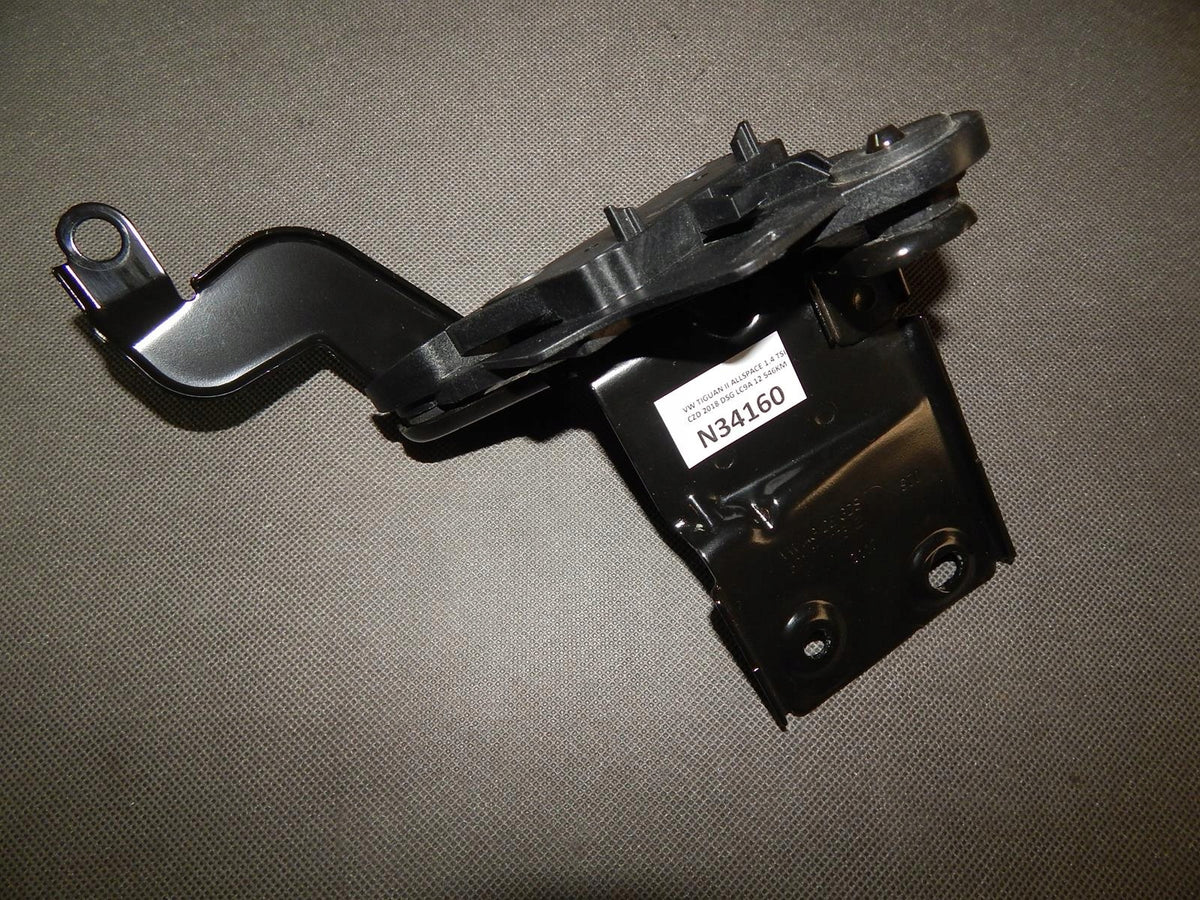 VW TIGUAN II MOUNT HOLDER 5Q1814235E