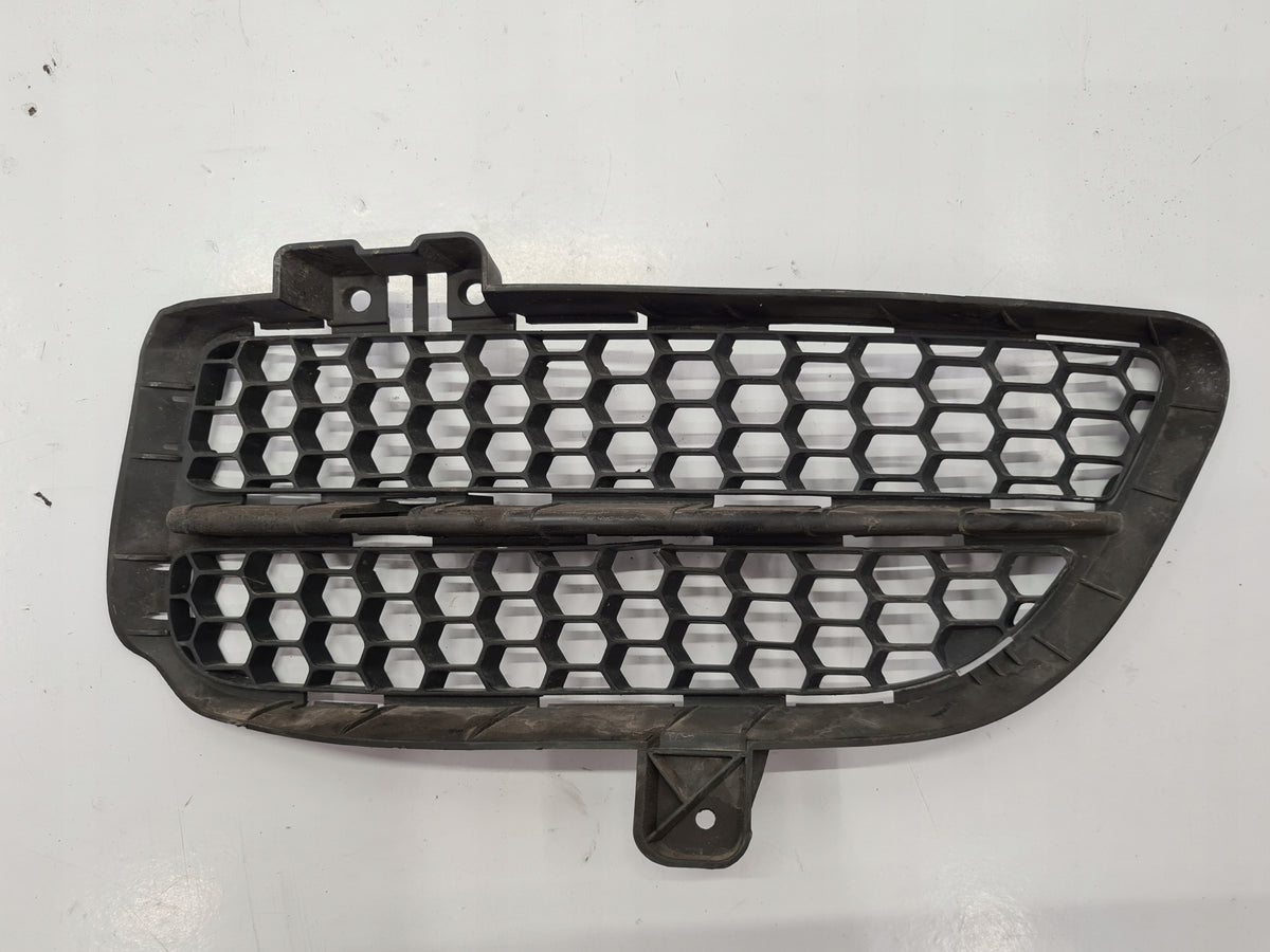 VW TOUAREG 7L LIFT BUMPER GRILLE LEFT 7L6853665B
