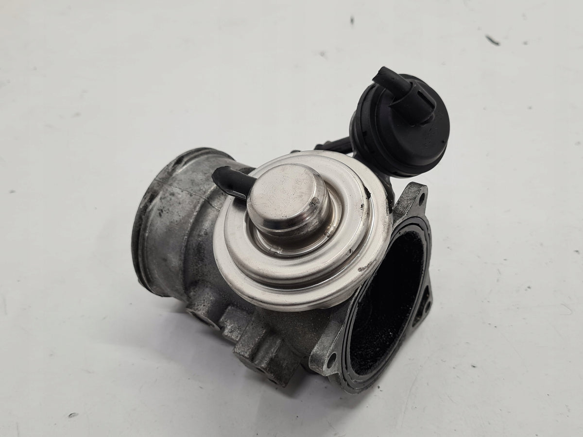 VW TOUAREG 7L VALVE EGR 2.5TDI 070128070C