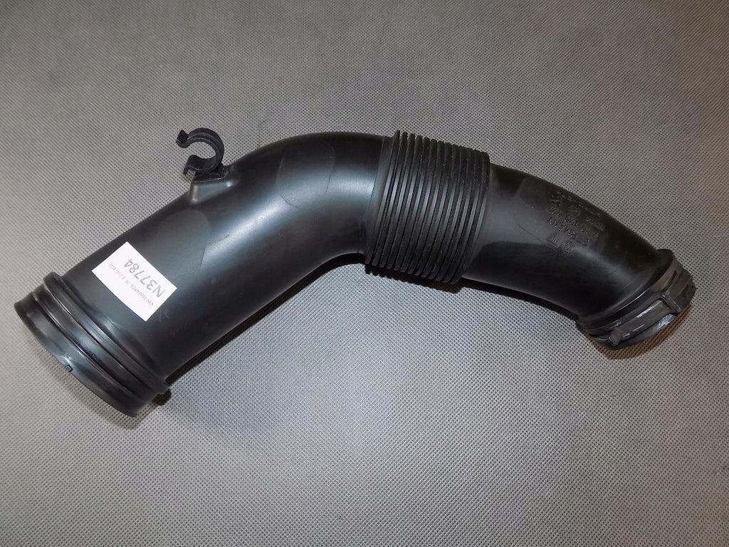 VW TOUAREG 7P AIR FILTER PIPE 7P0129627