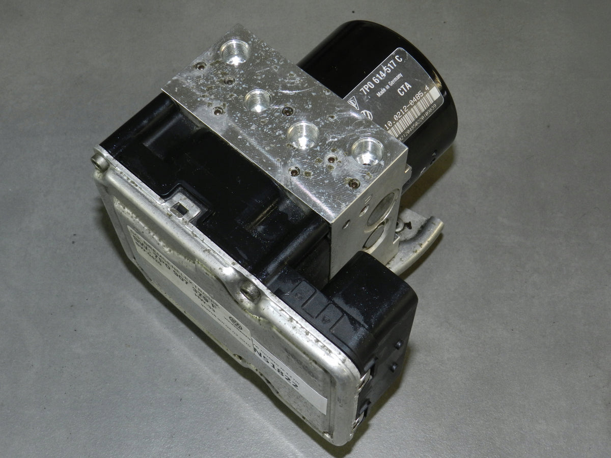 VW TOUAREG 7P PUMP ABS 7P0614517C 7P0907379F