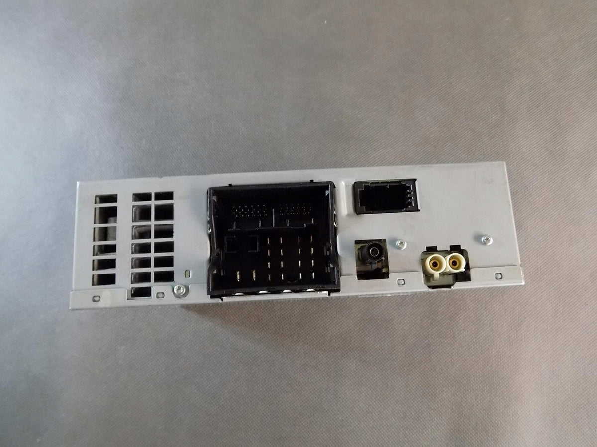 VW TOUAREG 7P RADIO TUNER 4F0035061F
