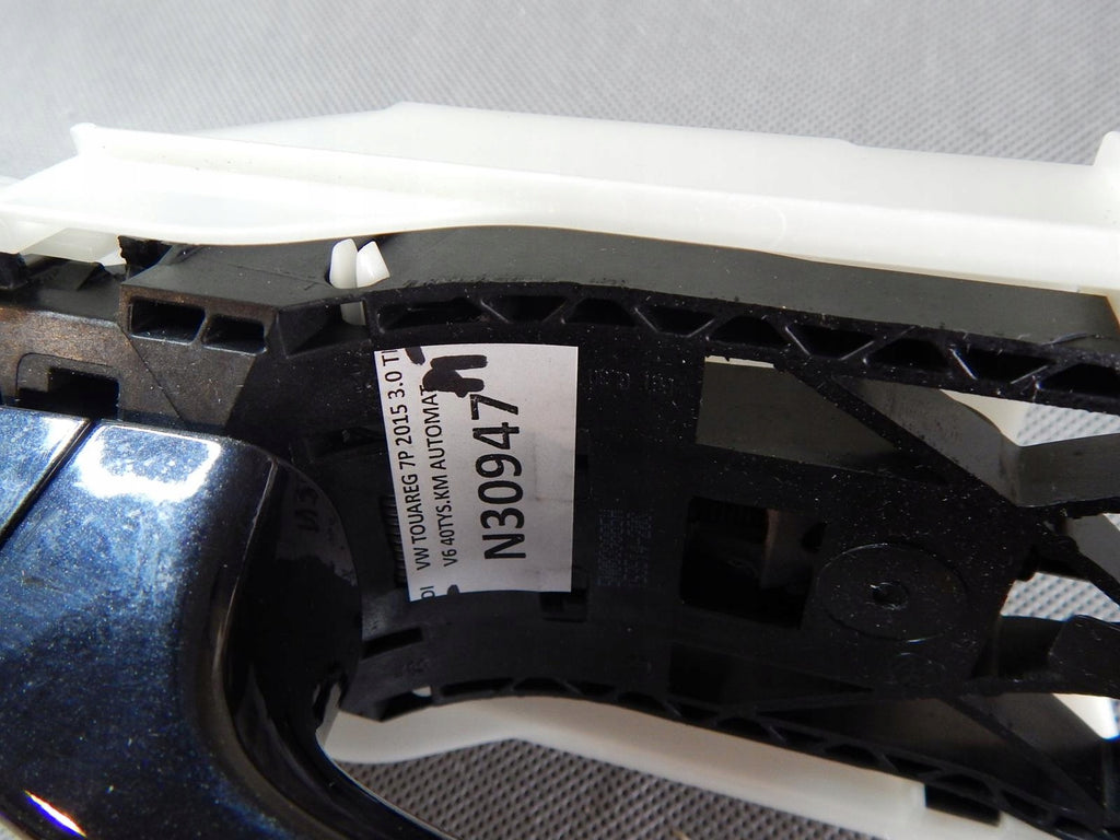 VW TOUAREG HANDLE RIGHT REAR LC9X