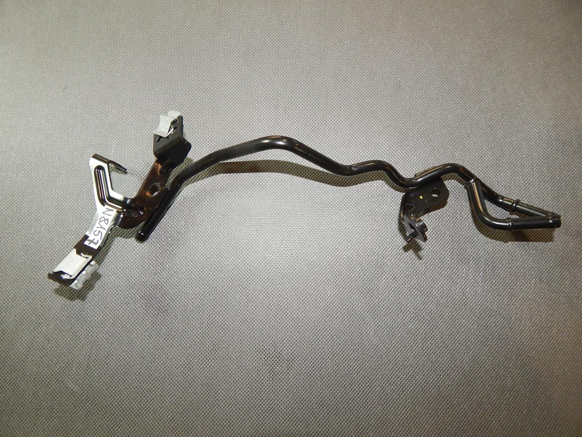 VW TOURAN 5T PIPE WATER LINE 04L121070AB