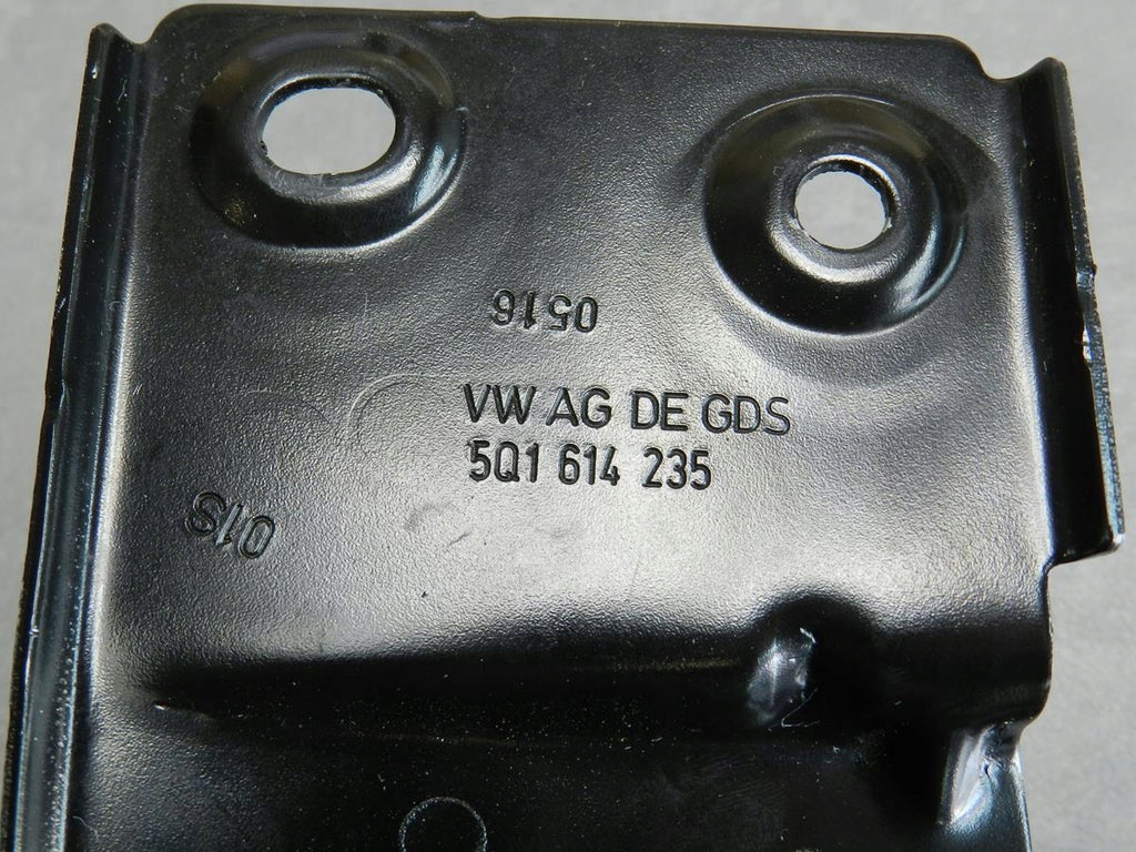 VW TOURAN 5T PUMP ABS HANDLE 3Q0907379AA