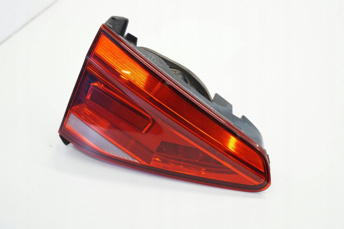 VW TOURAN II 5TA 16R FLAP LAMP LEFT REAR 5TA945093E