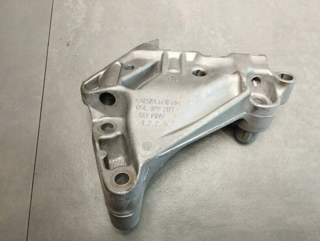 VW Tiguan II 2.0 TDI ENGINE PAW 05L199207