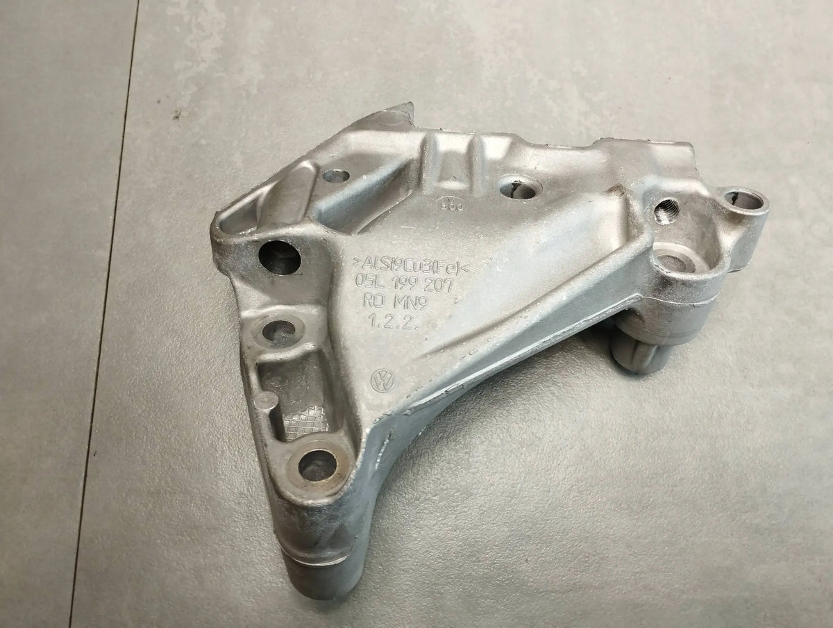 VW Tiguan II 2.0 TDI ENGINE PAW 05L199207