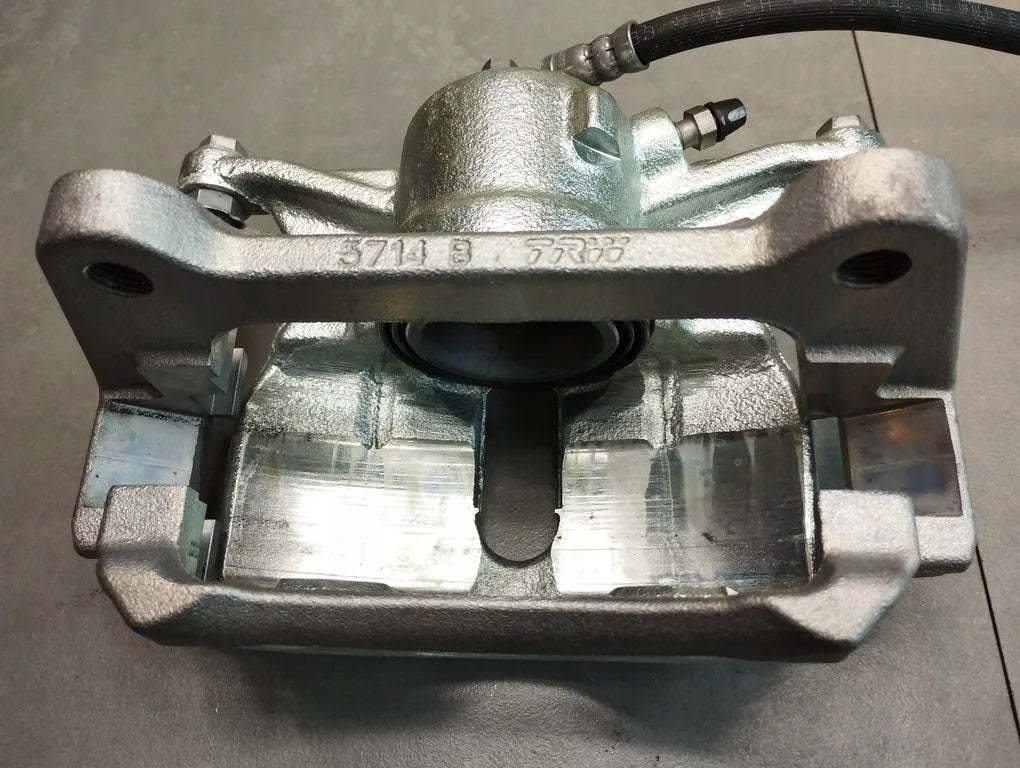 VW Touran III 5T CLAMP RIGHT FRONT 3Q0106N