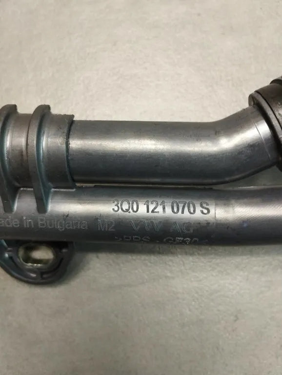 VW Touran III 5T WATER CABLE 3Q0121070S