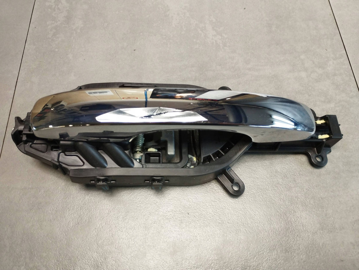 Volkswagen Amarok II 2023 DOOR HANDLE LEFT REAR N1WBE224A37DB