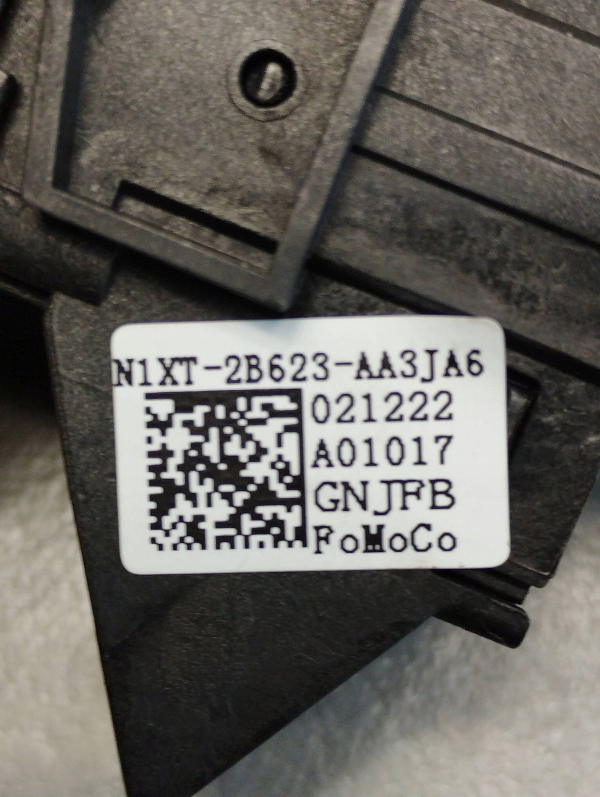 Volkswagen Amarok II 2023 HAND BRAKE SWITCH N1XT2B623AA
