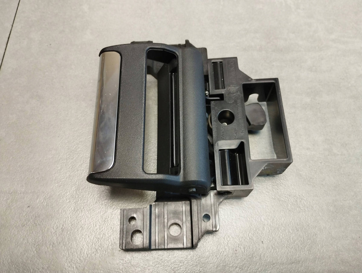 Volkswagen Amarok II 2023 INTERIOR HANDLE RIGHT FRONT N1WBE22600A