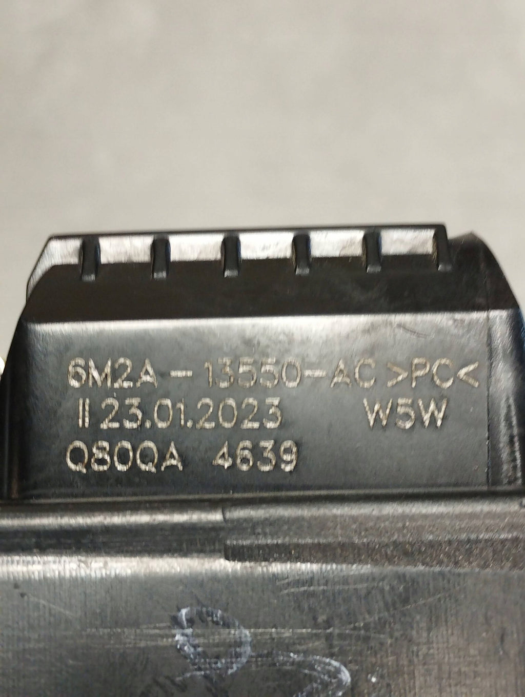 Volkswagen Amarok II 2023 LICENSE PLATE LAMP 6M2A13550AC