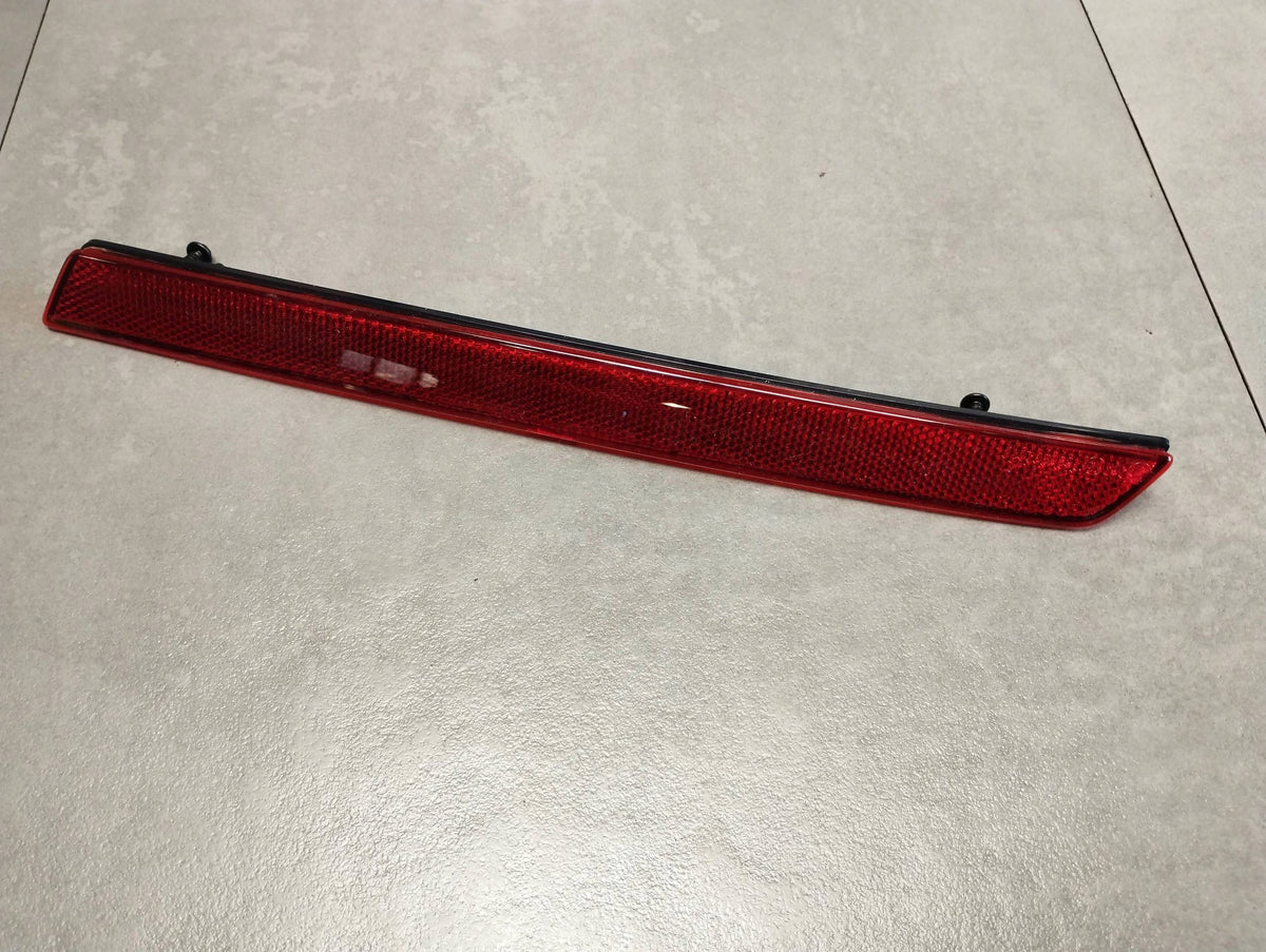 Volkswagen Amarok II 2023 REFLECTOR LEFT REAR N1XB13B415AA
