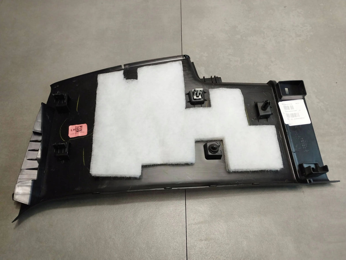 Volkswagen Amarok II COVER POST COVER LEFT N1WBE31003A