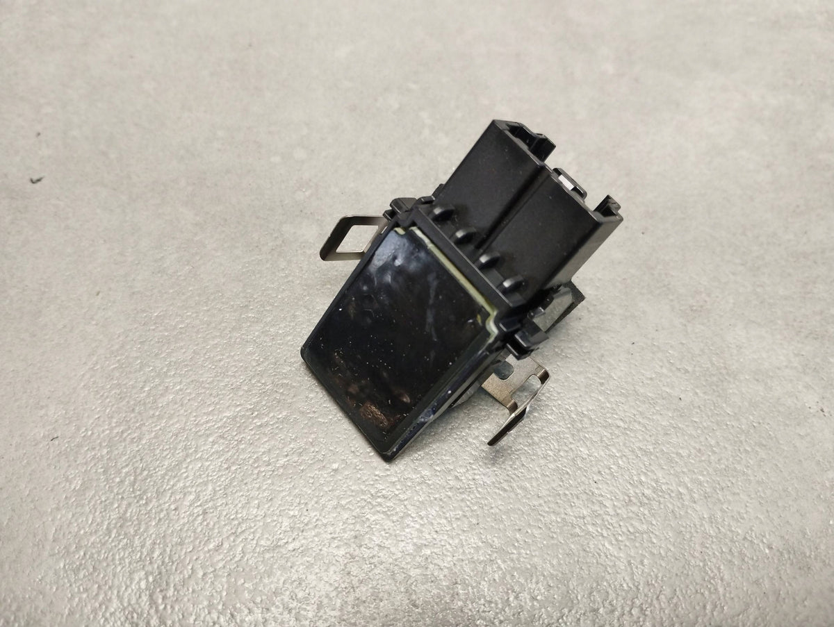 Volkswagen Amarok II TEMPERATURE SENSOR ML3H19E907AB