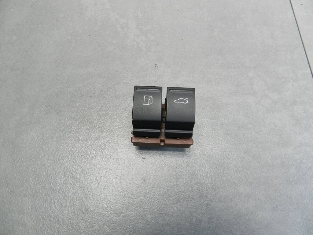 Volkswagen Eos Fuel filler button 3C0959903B
