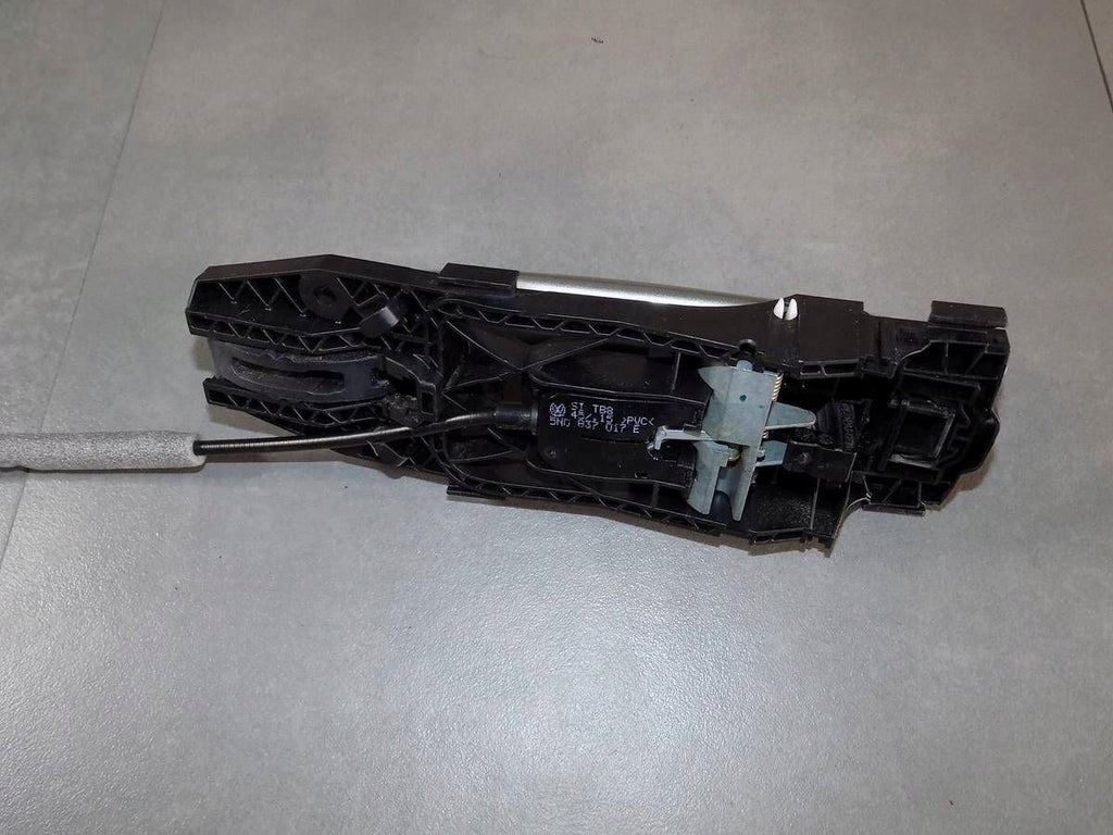 Volkswagen Golf VII 2016 HANDLE RIGHT REAR LB7W 5G0837206