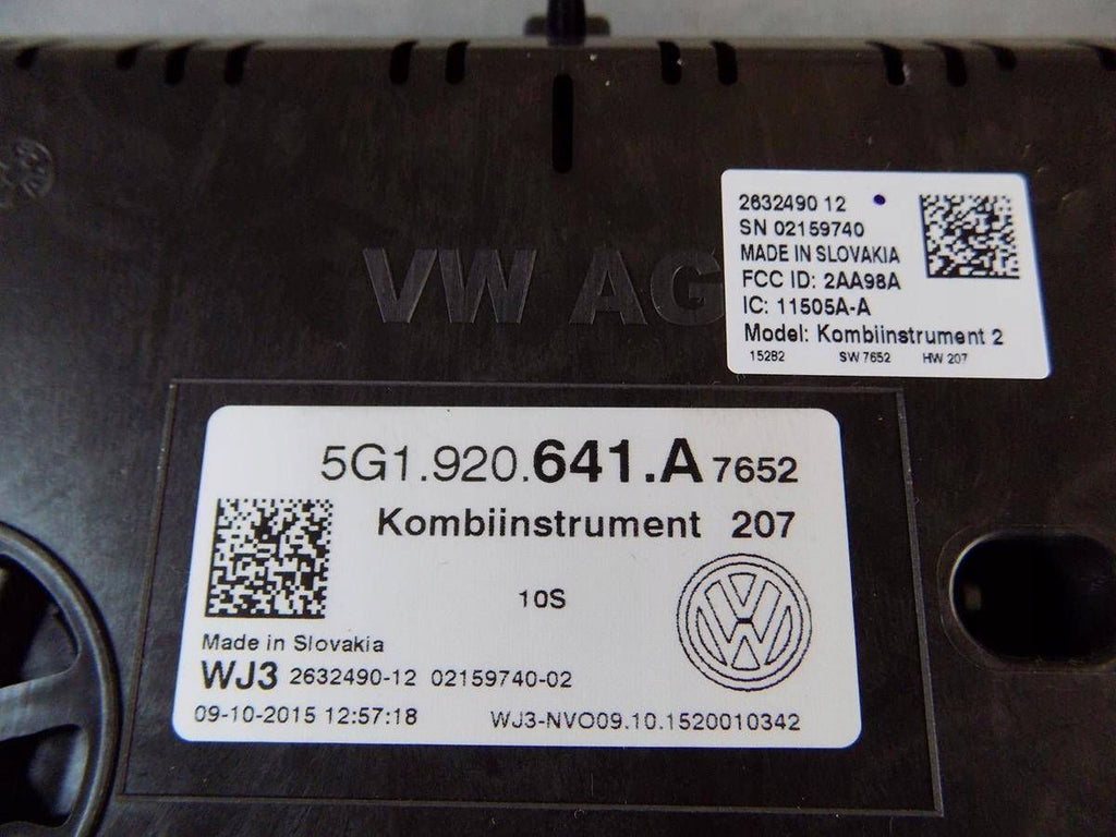 Volkswagen Golf VII 7 1.6 TDI Counter clocks 5G1920641A