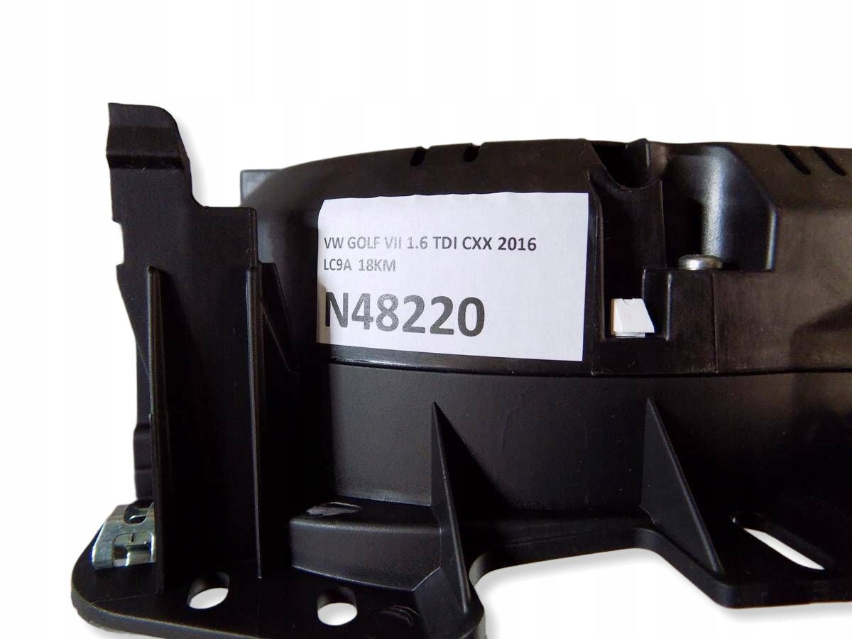 Volkswagen Golf VII 7 1.6 TDI Counter clocks 5G1920641A