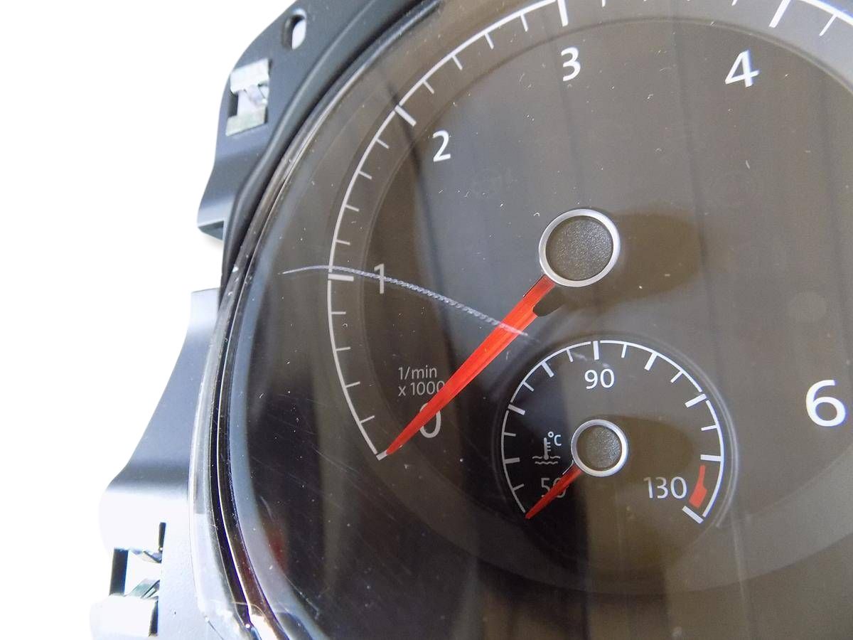 Volkswagen Golf VII 7 1.6 TDI Counter clocks 5G1920641A