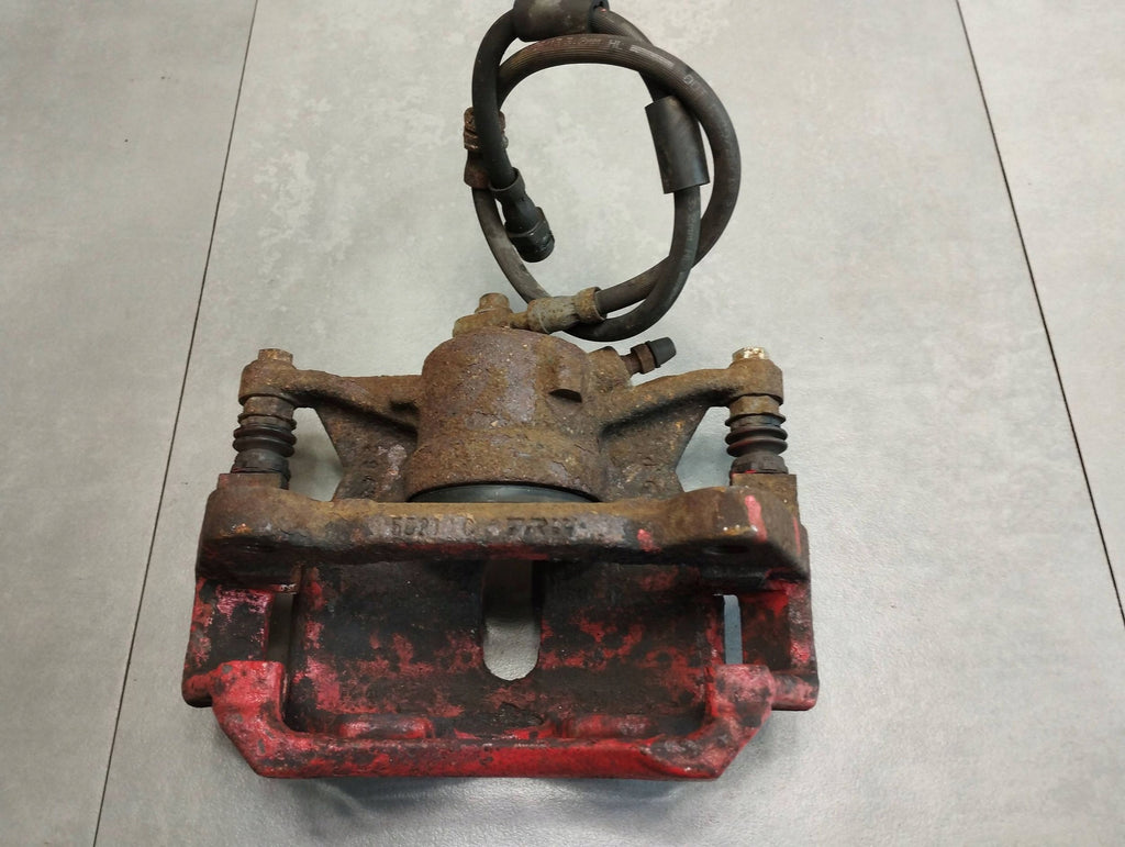Volkswagen Golf VII Brake caliper right front yoke 8V0615124 8V0615126