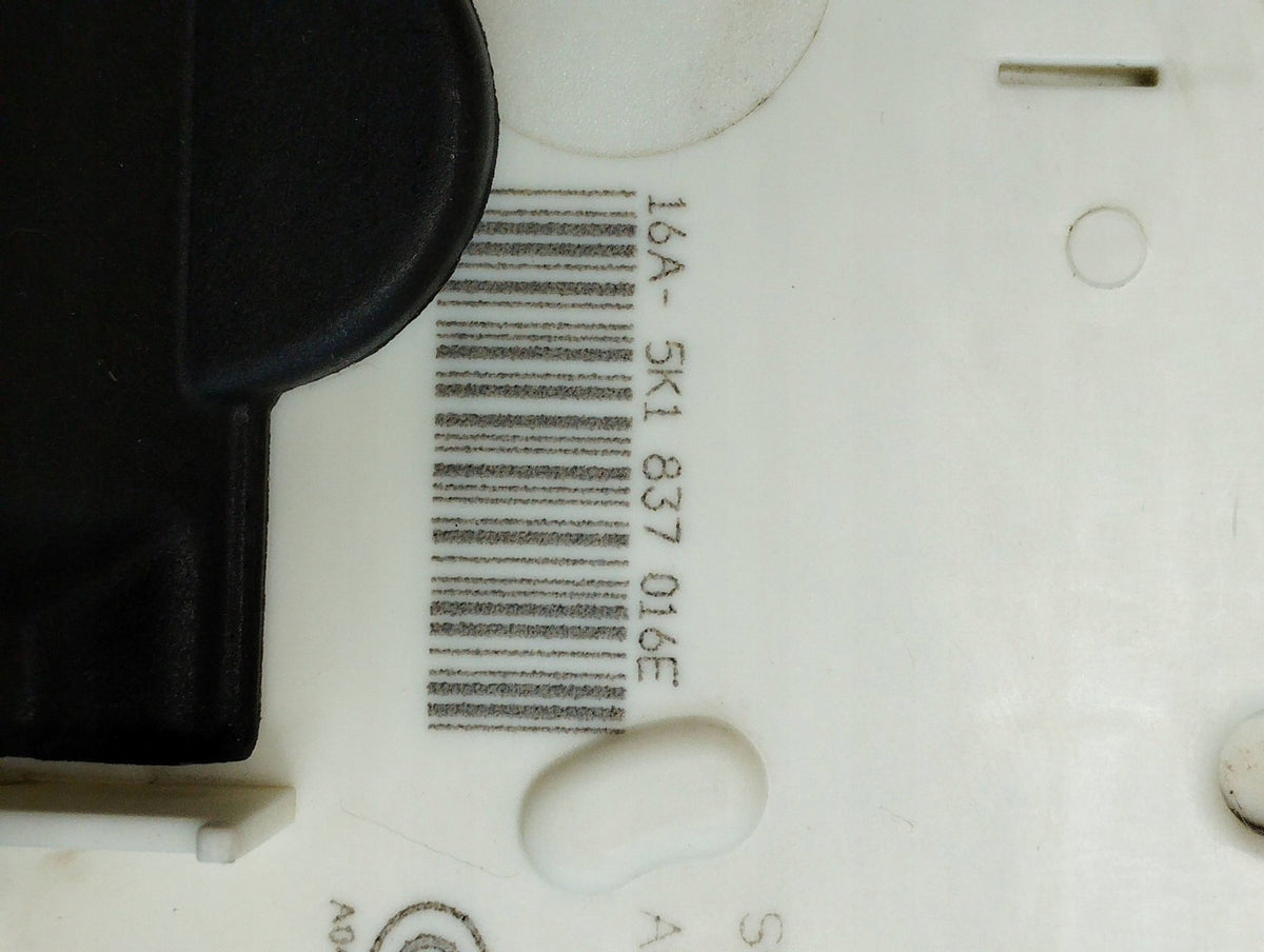 Volkswagen Golf VII Door lock right front 5K1837016E