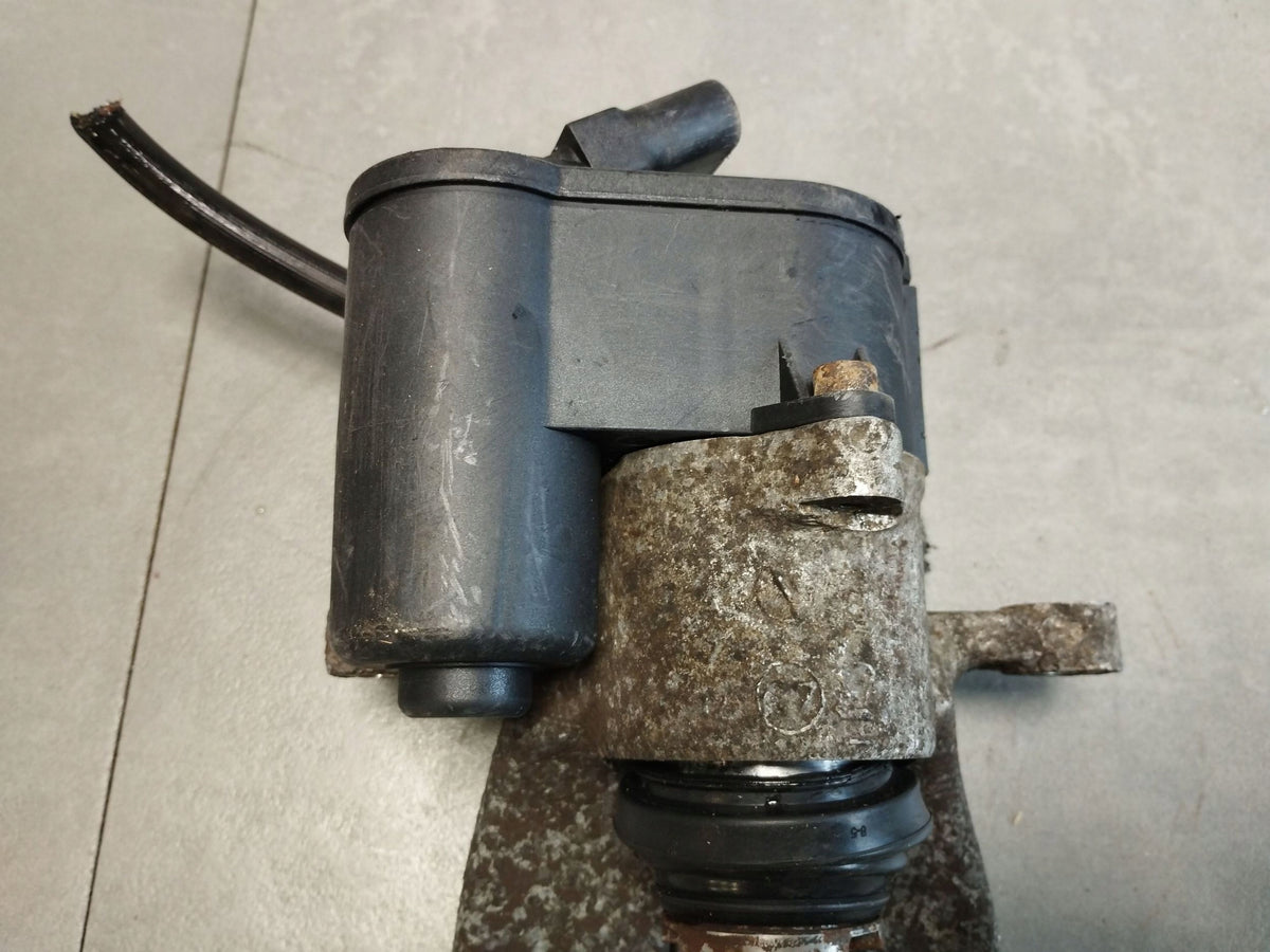 Volkswagen PASSAT B6 CLAMP LEFT REAR ELECTRIC
