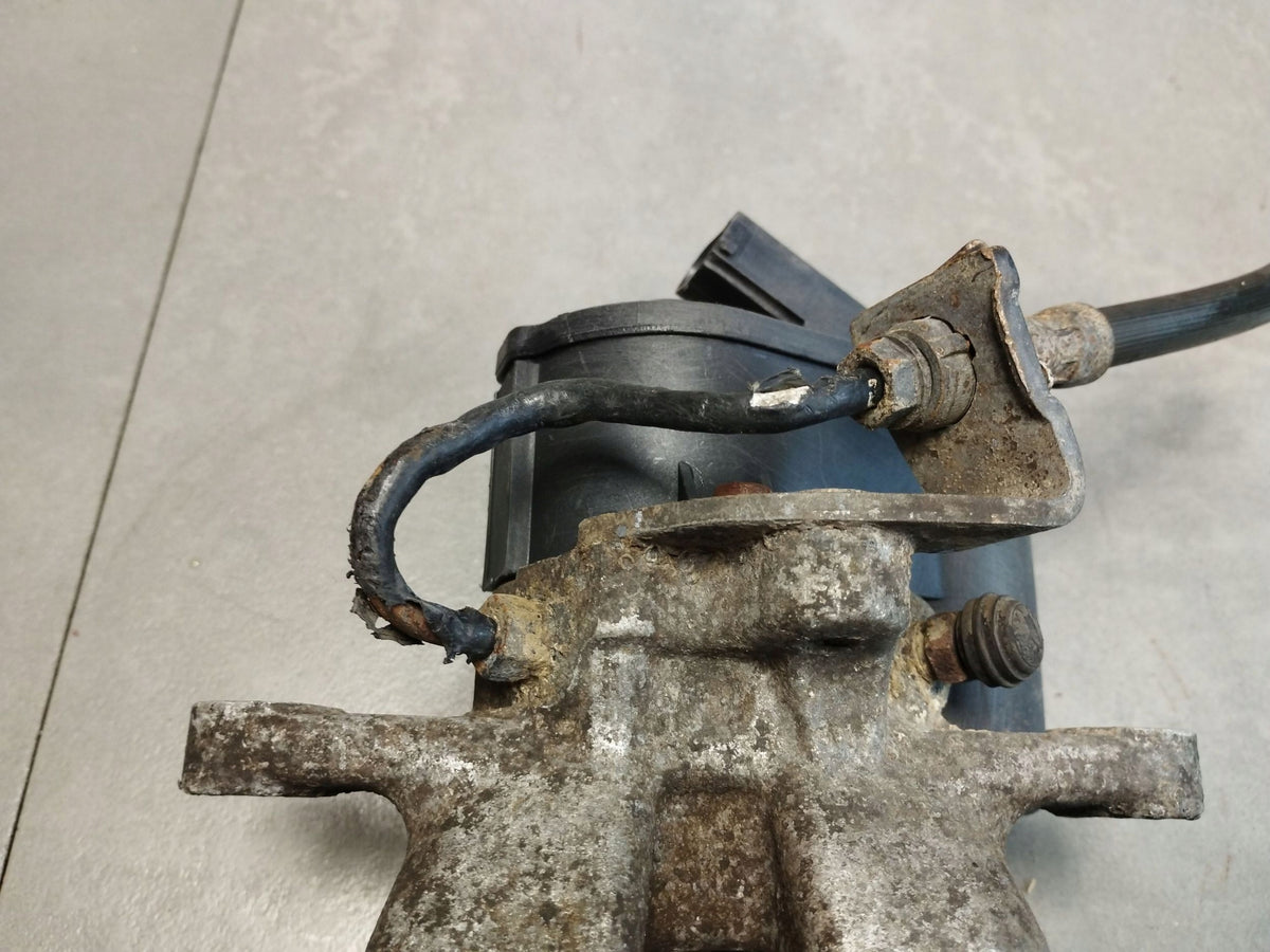 Volkswagen PASSAT B6 CLAMP LEFT REAR ELECTRIC